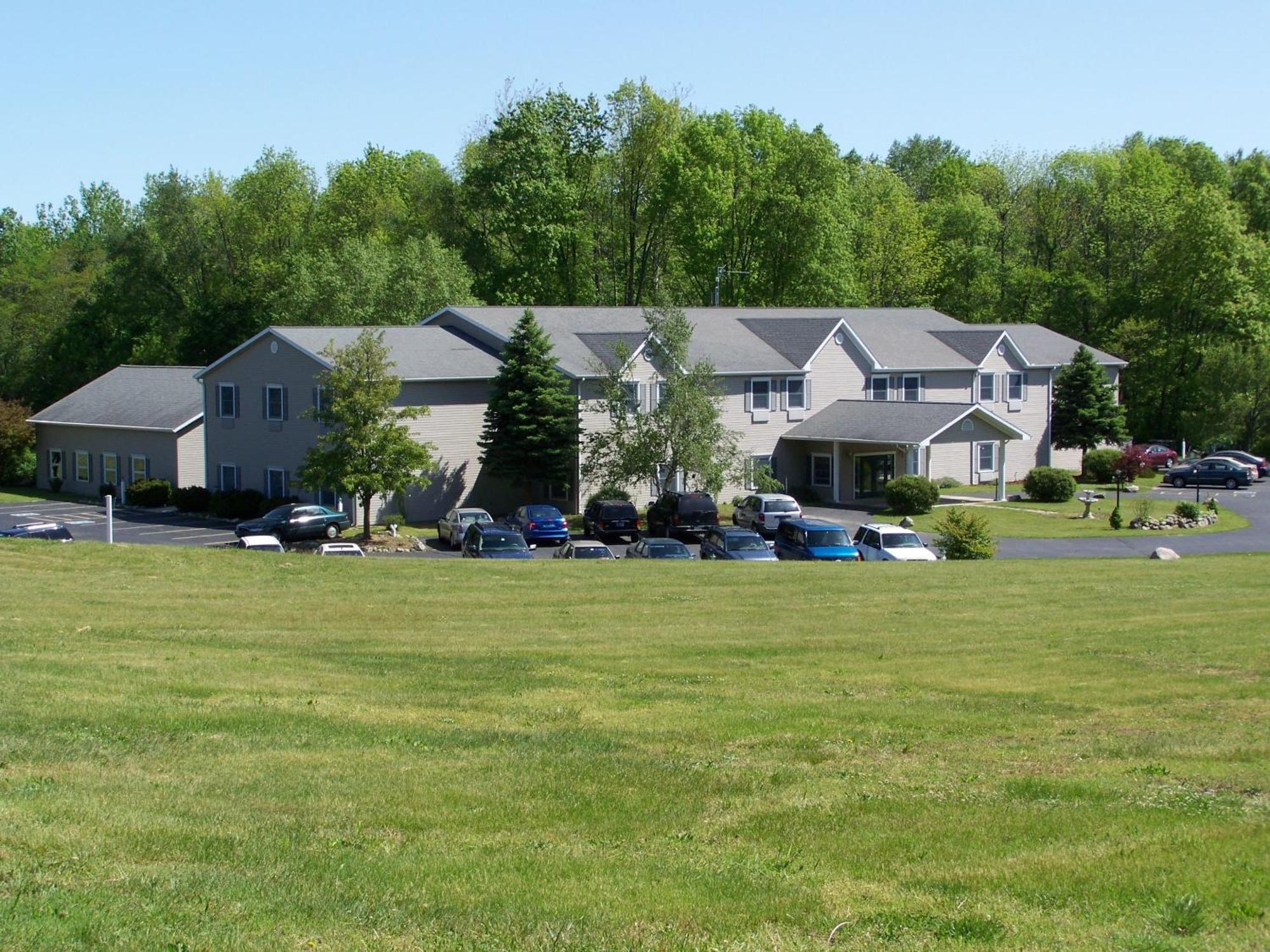 Brook Pointe Inn Syracuse Exterior photo